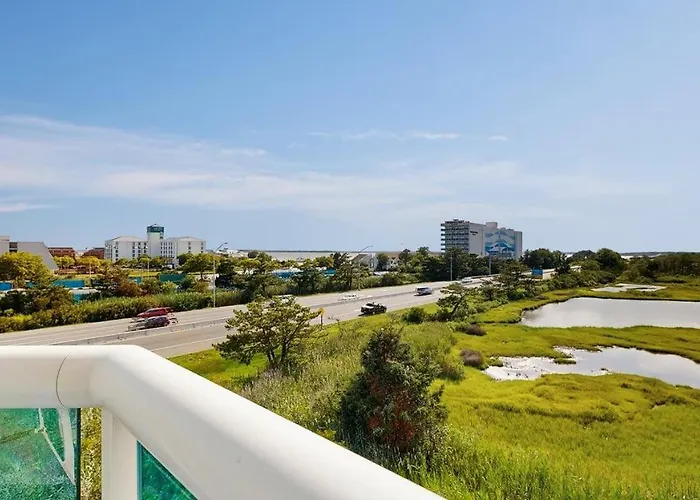 Sunset Pointe 302